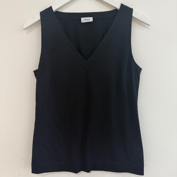 AKRIS PUNTO BLACK COTTON BLEND SLEEVELESS V-NECK TOP SHELL WOMEN'S SIZE US 10. - Picture 1 of 7